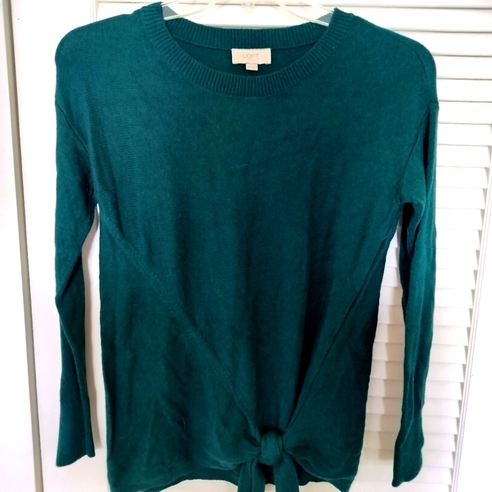 LOFT Outlet Emerald Green Sweater with Tie At Bottom. XS